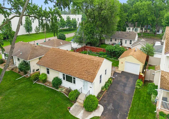2nd image of 4850 Zane Ave N, Crystal, MN 55429 | MLS# 7083972