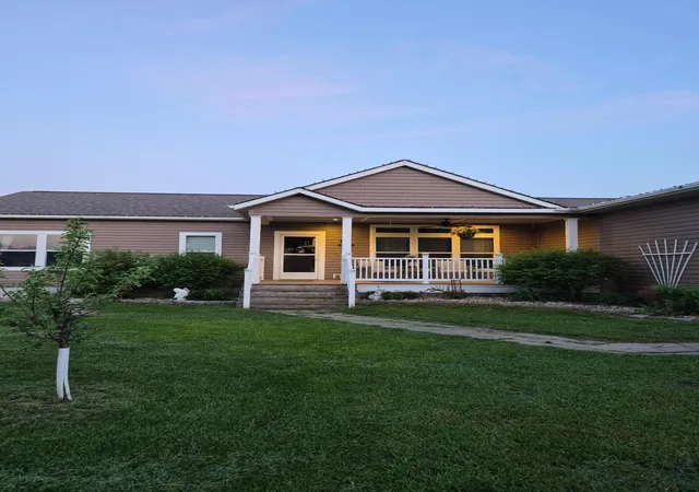 Homes for sale in Walcott, ND | 678 6th Ave, Walcott, ND 58077 | MLS# 7083998