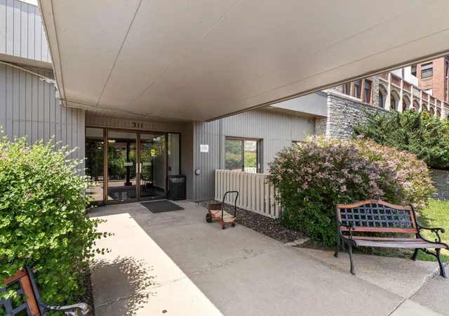 Homes for sale in Saint Paul, MN | 311 Pleasant Ave #409, Saint Paul, MN 55102 | MLS# 7084007