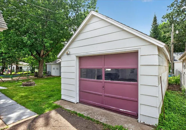 Homes for sale in North Branch, MN | 6429 Maple St, North Branch, MN 55056 | MLS# 7084018