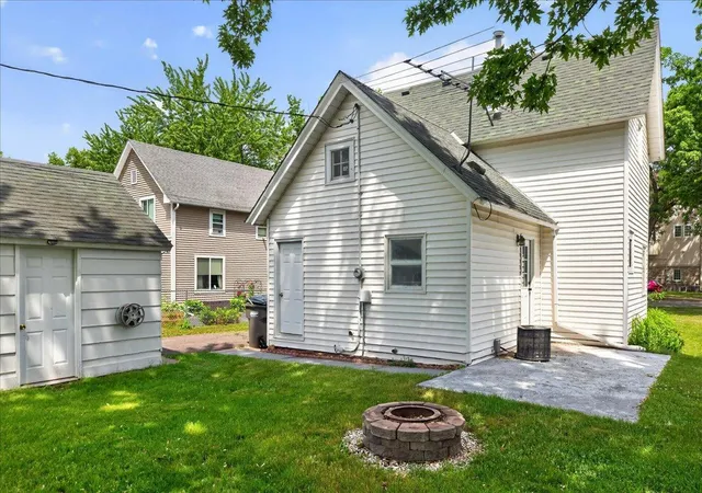 Homes for sale in North Branch, MN | 6429 Maple St, North Branch, MN 55056 | MLS# 7084018
