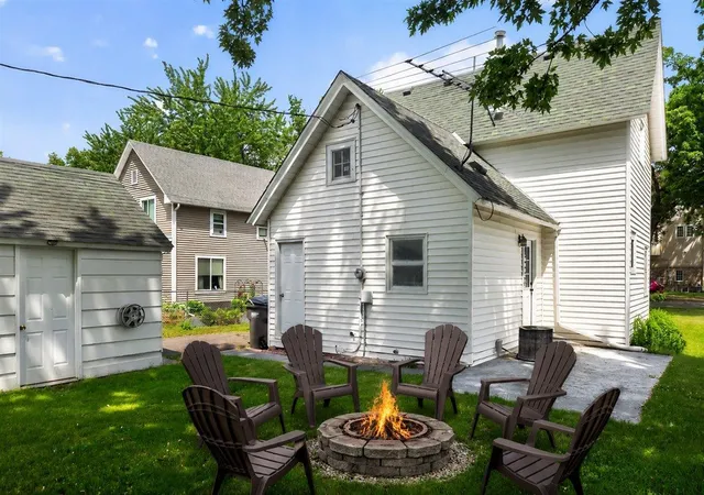 Homes for sale in North Branch, MN | 6429 Maple St, North Branch, MN 55056 | MLS# 7084018