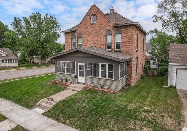 Homes for sale in Sauk Centre, MN | 403 Pine St S, Sauk Centre, MN 56378 | MLS# 7084019