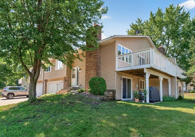 1st image of 4664 Ridge Cliff Dr, Eagan, MN 55122 | MLS# 7084033