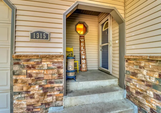 3rd image of 1315 Loring Ave, Detroit Lakes, MN 56501 | MLS# 7084053
