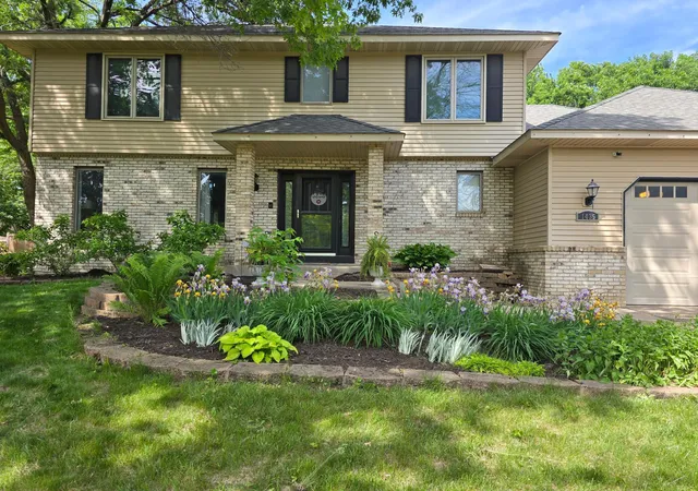 Photo 3 of Single family home for sale at 1435 138th Avenue Nw, Andover, MN 55304 | MLS# 7084057 | Listing updated on 2026-10-01