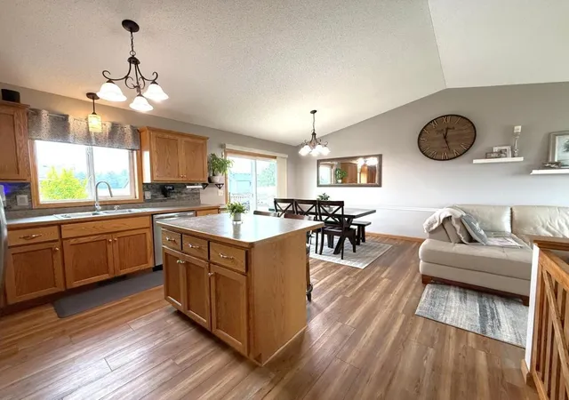 3rd image of 1503 Park View Ln Ne, Sauk Rapids, MN 56379 | MLS# 7084060