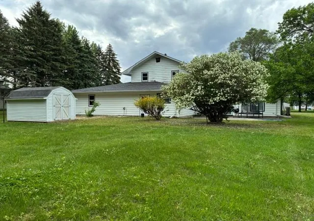3rd image of 1121 W 6Th St, Graceville, MN 56240 | MLS# 7084082