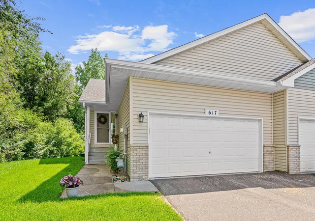 Homes for sale in Coon Rapids, MN | 617 86th Ln Nw, Coon Rapids, MN 55433 | MLS# 7084086