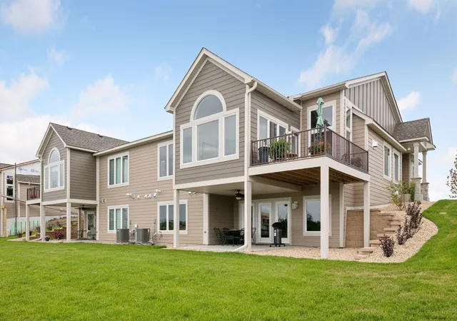 Photo 3 of Sale Pending at 4518 Tovero Trl, Hamel, MN 55340 | MLS# 7084102 | Listing updated on 2026-06-01