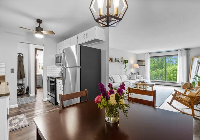 Photo 3 of Condo for sale at 1304 W Medicine Lake Dr #308, Minneapolis, MN 55441 | MLS# 7084211 | Listing updated on 2026-08-27