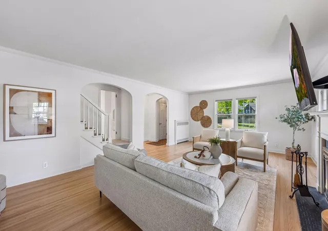 4th image of 2720 Sunset Blvd, Minneapolis, MN 55416 | MLS# 7084230