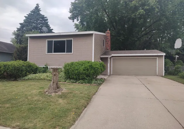 Homes for sale in Rochester, MN | 1404 City View Ct Ne, Rochester, MN 55906 | MLS# 7084259