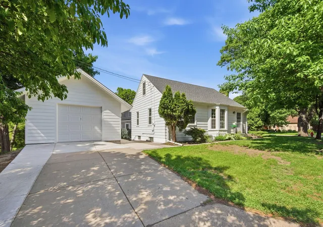 Homes for sale in Richfield, MN | 1100 W 73rd St, Richfield, MN 55423 | MLS# 7084311