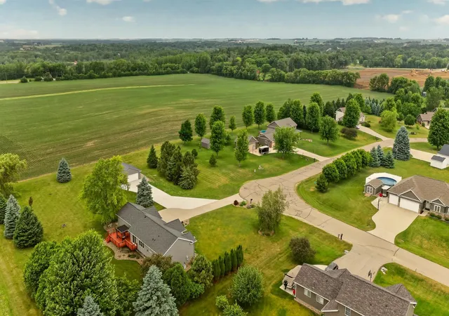 41st image of 24705 619th St, Mantorville, MN 55955 | MLS# 7084317