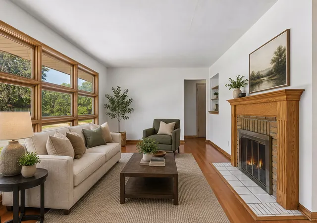 2nd image of 4002 Nevada Ave N, New Hope, MN 55427 | MLS# 7084326
