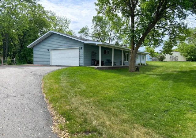 Homes for sale in Fergus Falls, MN | 416 E Fourteenth St, Fergus Falls, MN 56537 | MLS# 7084349