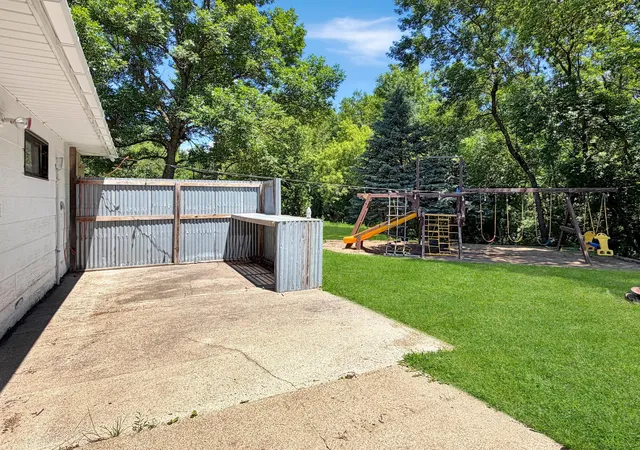 Homes for sale in Cottonwood, MN | 755 W 1St St S, Cottonwood, MN 56229 | MLS# 7084355