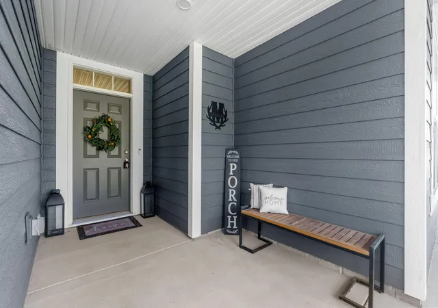 Photo 3 of Single family home for sale at 712 S Creek Dr N, Champlin, MN 55316 | MLS# 7084371 | Listing updated on 2026-09-23