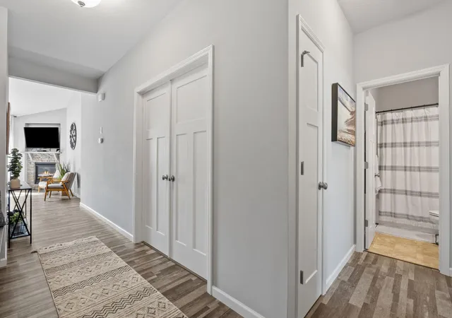 Photo 4 of Single family home for sale at 712 S Creek Dr N, Champlin, MN 55316 | MLS# 7084371 | Listing updated on 2026-09-23