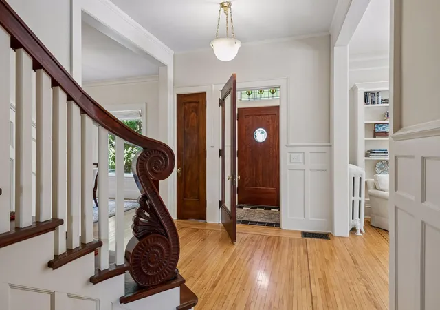 5th image of 1790 Irving Ave S, Minneapolis, MN 55403 | MLS# 7084423