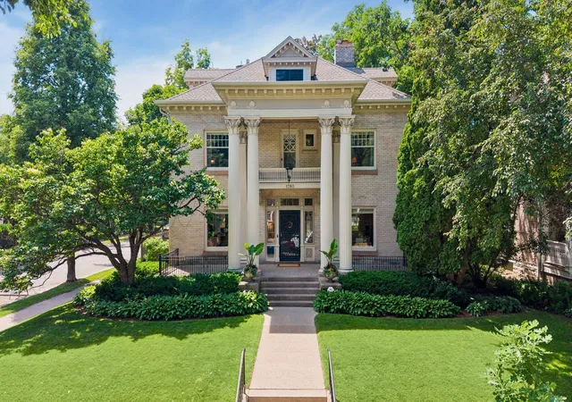 73rd image of 1790 Irving Ave S, Minneapolis, MN 55403 | MLS# 7084423