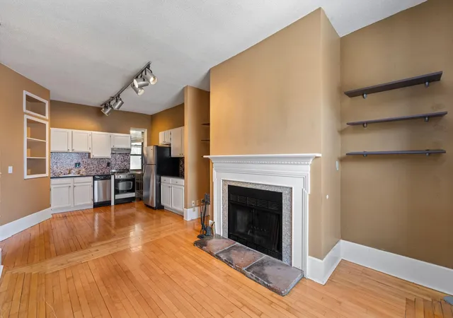 Homes for sale in Minneapolis, MN | 609 S 9th St #8, Minneapolis, MN 55404 | MLS# 7084438