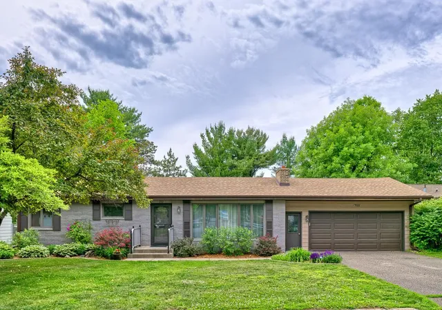 Homes for sale in River Falls, WI | 753 Valley View Dr, River Falls, WI 54022 | MLS# 7084448