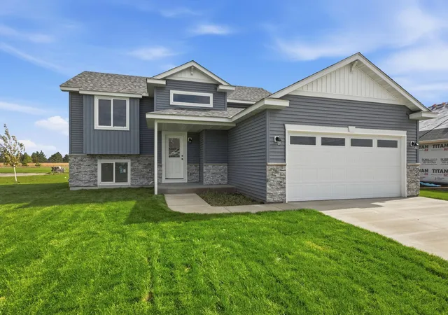 Photo 2 of Single family home for sale at 305 Kira Ct, Paynesville, MN 56362 | MLS# 7084490 | Listing updated on 2026-10-07