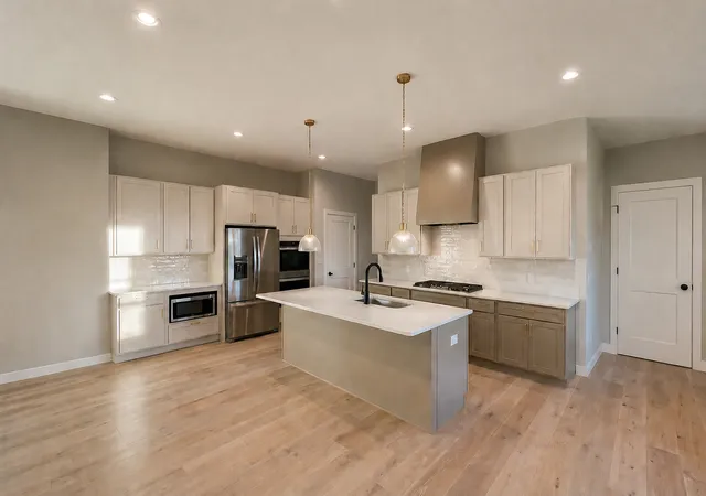 Photo 3 of Single family home for sale at 1407a Mineral Springs Pkwy, Owatonna, MN 55060 | MLS# 7084493 | Listing updated on 2026-06-09