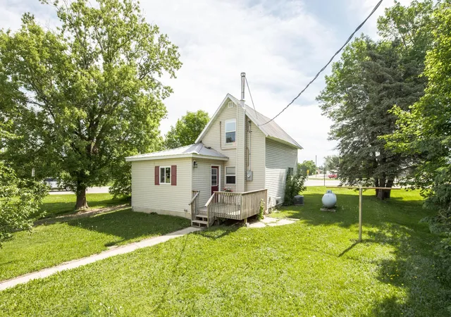 22nd image of 402 Sanstead St W, Garfield, MN 56332 | MLS# 7084495