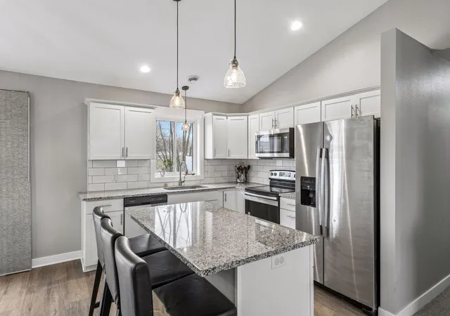 3rd image of 555 Western Ave, Green Isle, MN 55338 | MLS# 7084541