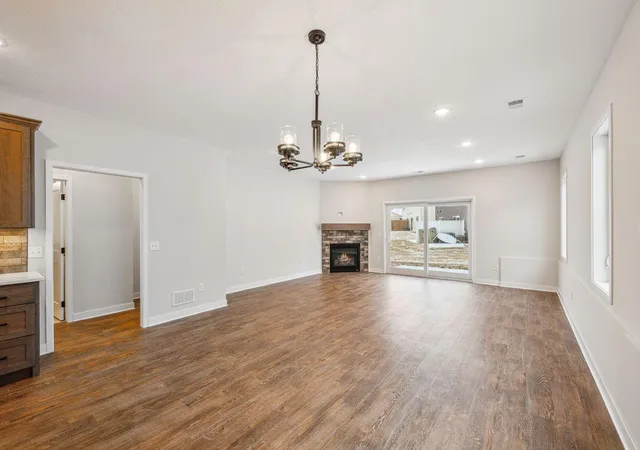 5th image of 150 Morning Dr, Mayer, MN 55360 | MLS# 7084551