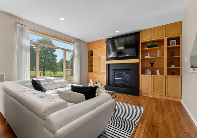 5th image of 2980 Darcy Dr Ne, Rochester, MN 55906 | MLS# 7084586