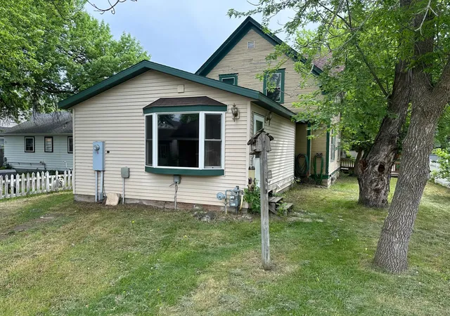 Photo 21 of Single family home for sale at 815 Main Ave N, Thief River Falls, MN 56701 | MLS# 7084636 | Listing updated on 2026-08-27