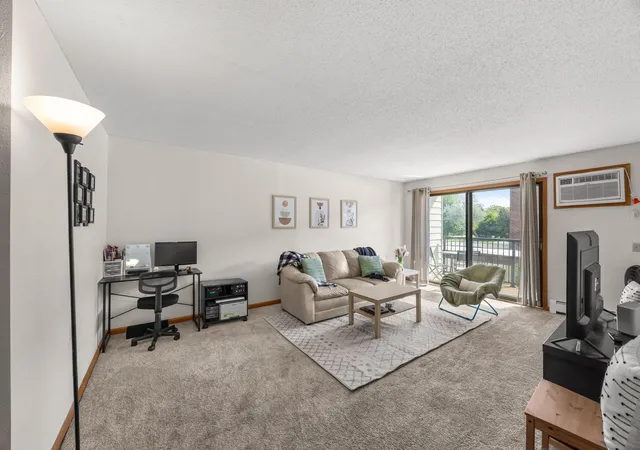 Homes for sale in Arden Hills, MN | 4 Pine Tree Dr #212, Arden Hills, MN 55112 | MLS# 7084643