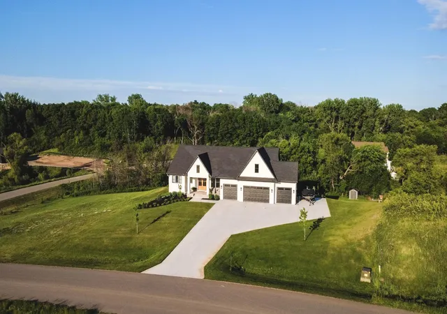Homes for sale in Lakeville, MN | 9763 Frontier Ln, Lakeville, MN 55044 | MLS# 7084674