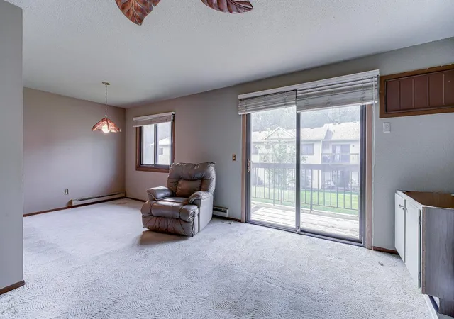 Listing Photo 5 - Condo for sale in building located at 1601 Cohansey St, St. Paul, MN 55117 - Unit #204