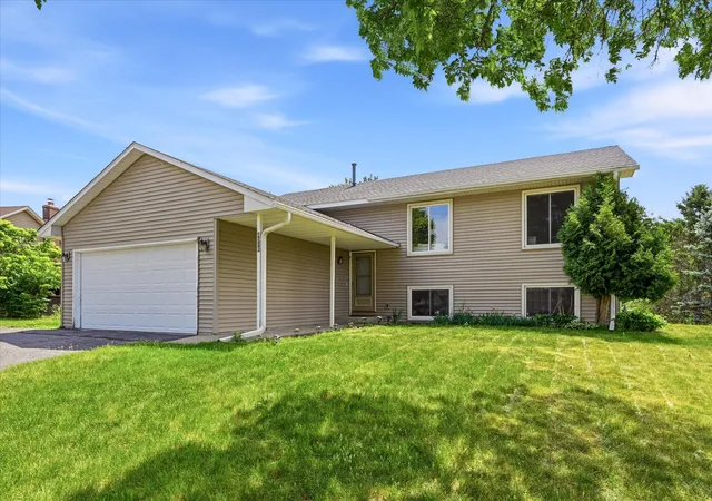 2nd image of 4516 Whitetail Wy, Saint Paul, MN 55123 | MLS# 7084731