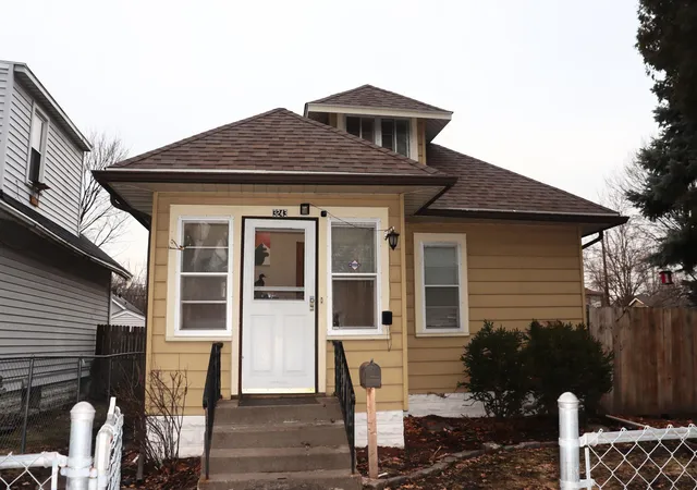 Homes for sale in Minneapolis, MN | 3243 Humboldt Ave N, Minneapolis, MN 55412 | MLS# 7084738