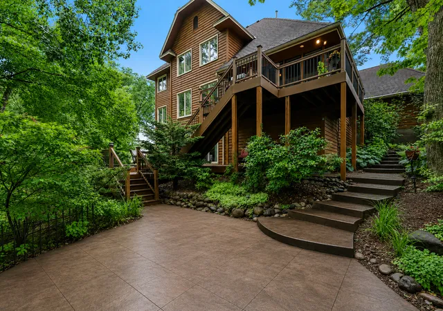 1st image of 12093 Gantry Ln, Saint Paul, MN 55124 | MLS# 7084743
