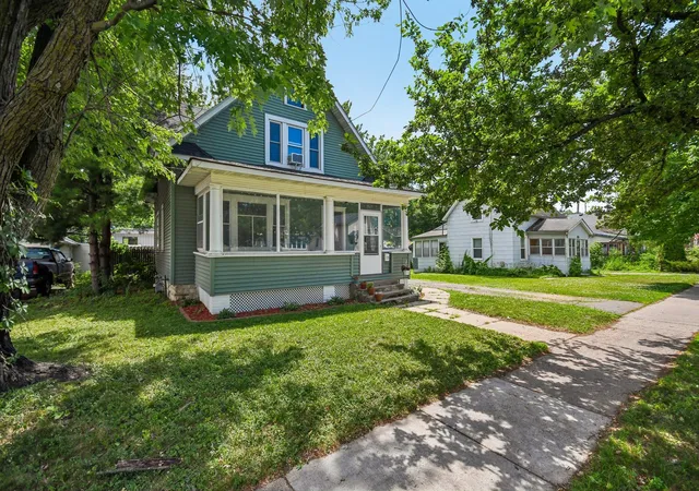 1st image of 1715 Old West Main St, Red Wing, MN 55066 | MLS# 7084796