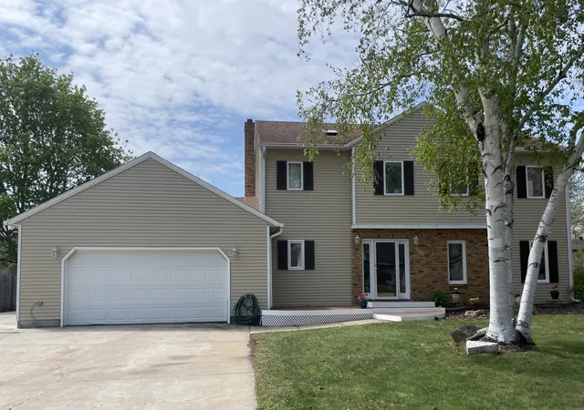 1st image of 1757 23rd St S, Fargo, ND 58103 | MLS# 7084847