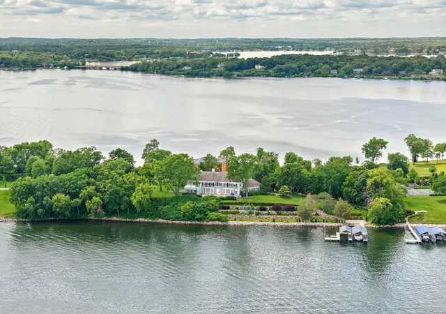 1st image of 1480 Bracketts Point Rd, Wayzata, MN 55391 | MLS# 7084858