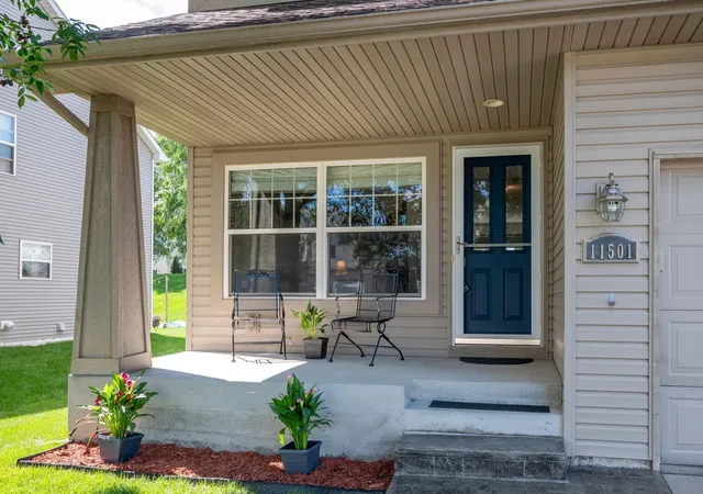 Photo 2 of Sale Pending at 11501 20th Street Ne, Saint Michael, MN 55376 | MLS# 7084866 | Listing updated on 2026-09-03