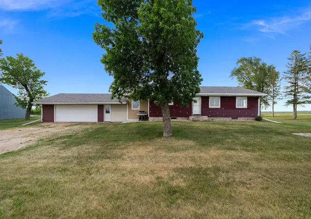 Homes for sale in Jasper, MN | 2137 50Th Ave, Jasper, MN 56144 | MLS# 7084872