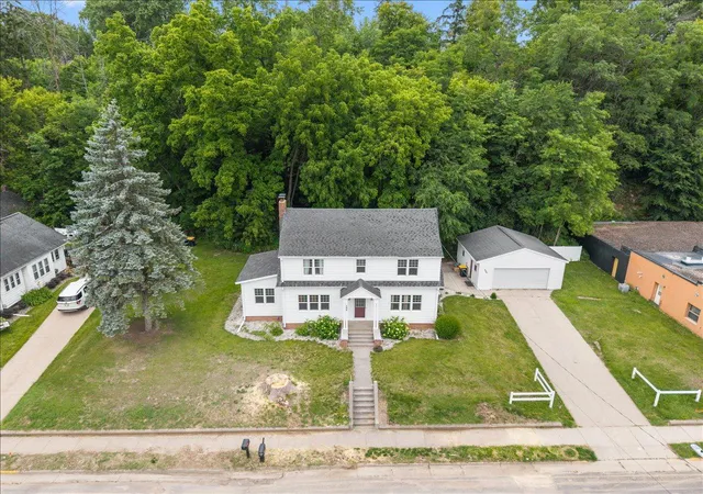 34th image of 398 E Wall St, Ellsworth, WI 54011 | MLS# 7084886