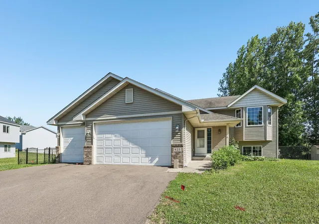 Homes for sale in Waverly, MN | 425 66th St Sw, Waverly, MN 55390 | MLS# 7084888