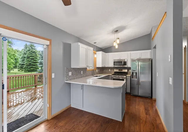Homes for sale in Woodbury, MN | 9850 Wynstone Dr, Woodbury, MN 55125 | MLS# 7084930