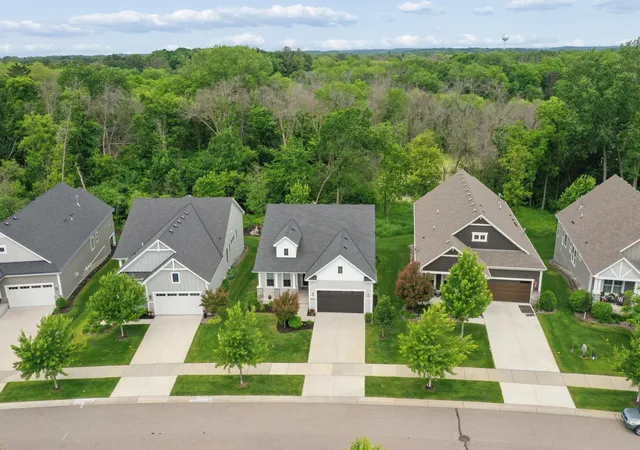 4th image of 5900 Ayrshire Ln, Excelsior, MN 55331 | MLS# 7084960